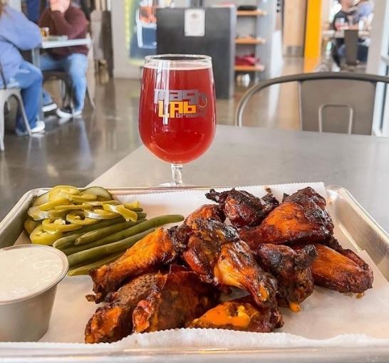 mash-lab-brewing-restaurant-wings-plate